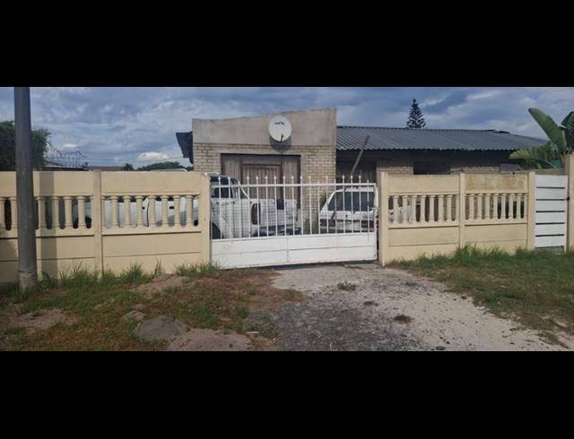5 BEDROOM HOUSE FOR SALE IN BLACKHEATH INDUSTRIAL